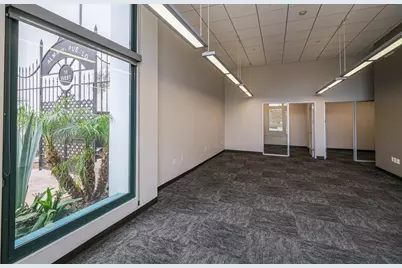 8 W Victoria Street, Santa Barbara, CA 93101 - Photo 3