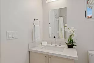 18 W Victoria St, Santa Barbara, CA 93101 - Photo 25