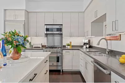 18 W Victoria Street #Apt 303, Santa Barbara, CA 93101 - Photo 3
