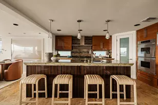 1825 Ocean Dr, Oxnard, CA 93035 - Photo 5