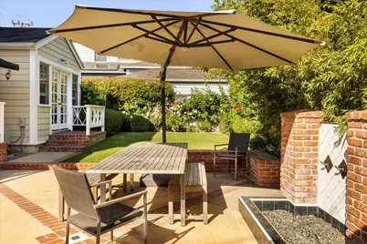 22 E Islay Street, Santa Barbara, CA 93101 - Photo 21