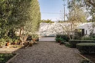 411 E Carrillo St, Santa Barbara, CA 93101 - Photo 17