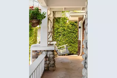 601 E Victoria Street, Santa Barbara, CA 93103 - Photo 23