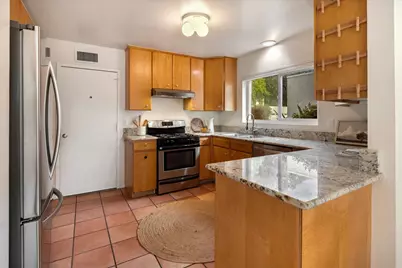 5053 Rhoads Avenue #Apt F, Santa Barbara, CA 93111 - Photo 9
