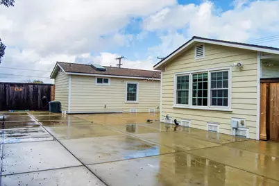 403 S M Street, Lompoc, CA 93436 - Photo 33