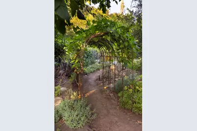 780 Mission Canyon Road, Santa Barbara, CA 93105 - Photo 9