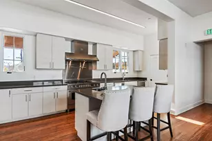 18 W Victoria St, Santa Barbara, CA 93101 - Photo 23