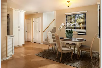 522 W Victoria Street #Apt F, Santa Barbara, CA 93101 - Photo 5