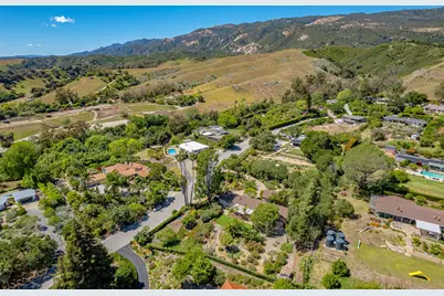 1400 Holiday Hill Road, Goleta, CA 93117 - Photo 11
