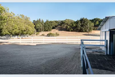 2550 Elk Grove Road, Solvang, CA 93463 - Photo 53