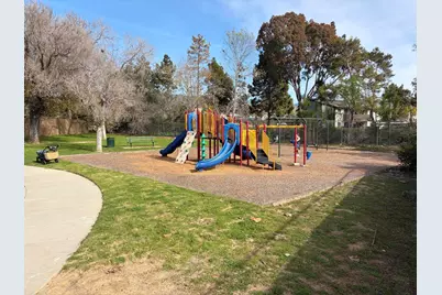 7380 Elmhurst Place, Santa Barbara, CA 93117 - Photo 19