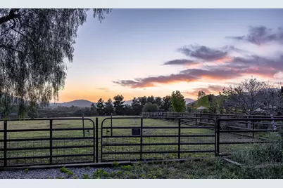 10585 Ojai Santa Paula Road, Ojai, CA 93023 - Photo 49