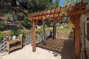 1352 Manitou Rd, Santa Barbara, CA 93101 - Photo 17