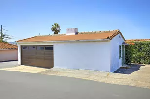2212 State St, Santa Barbara, CA 93105 - Photo 27