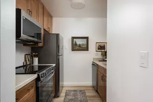 864 Highland Dr, Santa Barbara, CA 93109 - Photo 13