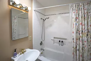 1321 Los Alamos Pl, Santa Barbara, CA 93109 - Photo 15