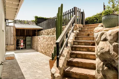 2669 Montrose Place, Santa Barbara, CA 93105 - Photo 27