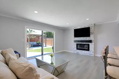 77 Manchester Place, Goleta, CA 93117 - Photo 19