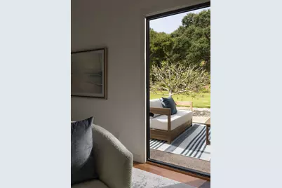 1102 Plaza Del Monte, Santa Barbara, CA 93101 - Photo 19
