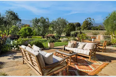 1150 N Fairview Avenue, Goleta, CA 93117 - Photo 23