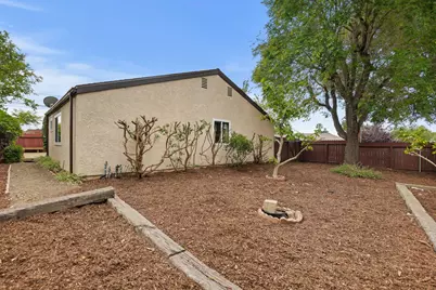 325 Palisades Drive, Santa Barbara, CA 93109 - Photo 21