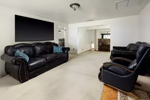 5139 8th St, Carpinteria, CA 93013 - Photo 7