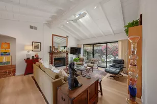 2044 Elise Way, Santa Barbara, CA 93109 - Photo 13