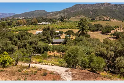 7243 Gobernador Canyon Road, Carpinteria, CA 93013 - Photo 9