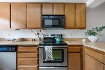 449 Cannon Green Drive #Apt G, Goleta, CA 93117 - Photo 7