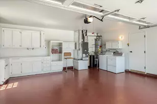6270 Muirfield Dr, Goleta, CA 93117 - Photo 19