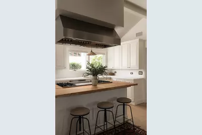 1413 Shoreline Drive, Santa Barbara, CA 93109 - Photo 5