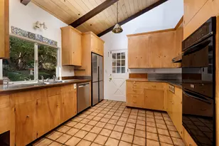 556 La Marina, Santa Barbara, CA 93109 - Photo 25