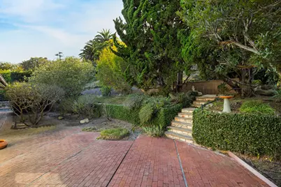 556 La Marina, Santa Barbara, CA 93109 - Photo 37