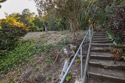 556 La Marina, Santa Barbara, CA 93109 - Photo 39
