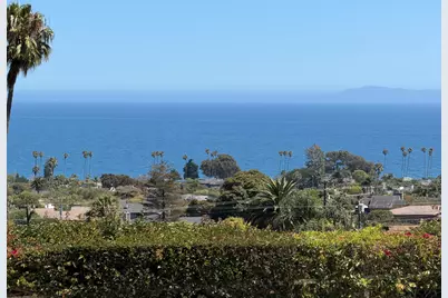 556 La Marina, Santa Barbara, CA 93109 - Photo 5