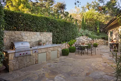 1022 Garcia Road, Santa Barbara, CA 93103 - Photo 13