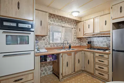 7465 Hollister Avenue Condo Unit #429, Goleta, CA 93117 - Photo 7
