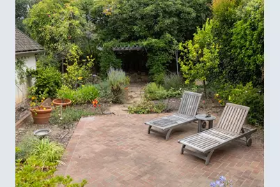 729 Mission Park Drive, Santa Barbara, CA 93105 - Photo 15