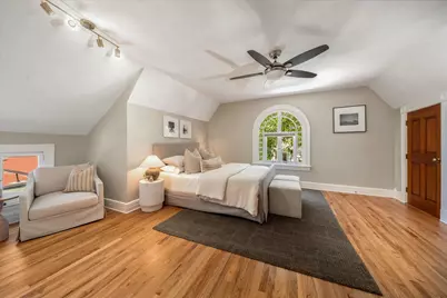315 W Victoria Street, Santa Barbara, CA 93101 - Photo 23