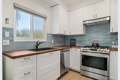 423 W Montecito Street #D, Santa Barbara, CA 93101 - Photo 9
