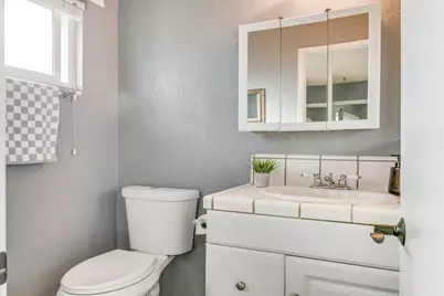 1001 E Bush Avenue, Lompoc, CA 93436 - Photo 19