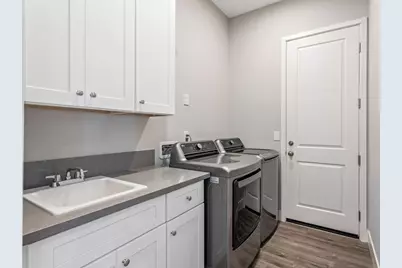 604 University Drive, Lompoc, CA 93436 - Photo 17