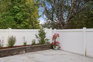 605 Central Ave, Buellton, CA 93427 - Photo 17