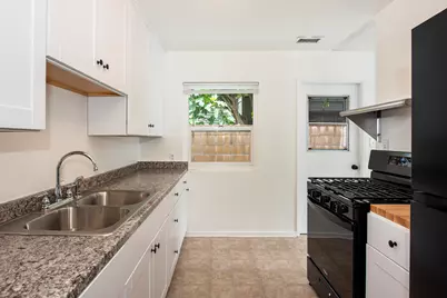 318 W Cota Street, Santa Barbara, CA 93101 - Photo 15