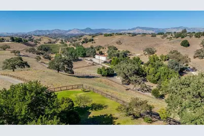 3110 Acampo Road, Los Olivos, CA 93441 - Photo 31