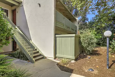 39 Dearborn Place #Apt 93, Goleta, CA 93117 - Photo 3