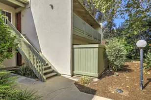 39 Dearborn Pl, Goleta, CA 93117 - Photo 3