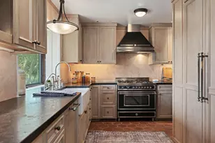 1021 Las Alturas Rd, Santa Barbara, CA 93103 - Photo 15