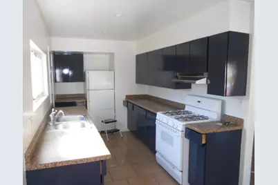 916 W Micheltorena Street, Santa Barbara, CA 93101 - Photo 7