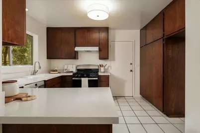 5087 Rhoads Avenue #C, Santa Barbara, CA 93111 - Photo 11